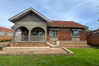 3 Bedrooms House For Sale In Ntinda Ministers Village On 18 Decimals At 650m