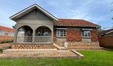 3 Bedrooms House For Sale In Ntinda Ministers Village On 18 Decimals At 650m