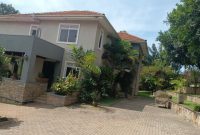 6 Bedrooms Mansion For Sale In Lubowa On 80 Decimals At 680,000 USD