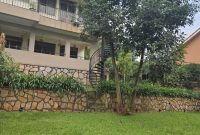 6 Bedrooms House For Sale In Makindye Kizungu Boston 28 Decimals At 400,000 USD