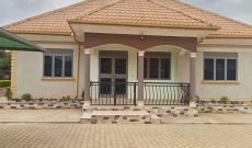 5 Bedrooms House For Sale In Namugongo Misindye On 100x100ft At 350m Shillings