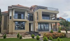 6 Bedrooms House For Sale In Munyonyo On Half Acre At 1.6m USD