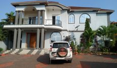 5 Bedrooms Mansion For Sale In Bunga Kalungu On 30 Decimals At 900,000 USD