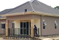 Country Home On 4 Acres For Sale In Mukono With Plantations At 650m Shillings