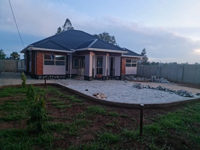 4 Bedrooms House For Sale In Layibi Gulu City On 30x40m At 500m Shillings