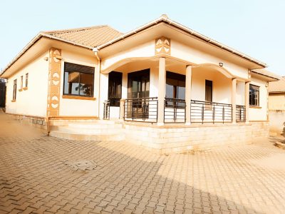 3 Bedrooms House For Sale In Kyaliwajjala On 15 Decimals At 350m Shillings