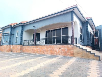 4 Bedrooms House For Sale In Naalya On 22 Decimals At 750m Shillings