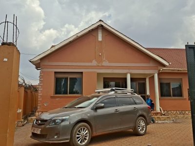 6 Bedrooms House For Sale In Kyanja Ring Road On 12 Decimals At 370m Shillings