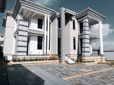 5 Bedrooms Mansion For Sale In Kira On 18 Decimals At 850m Shillings
