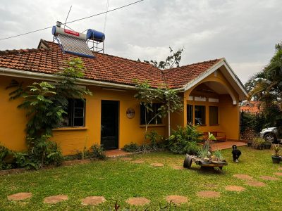 4 Bedrooms House For Sale In Naalya Estate On 10 Decimals At 400m Ugx