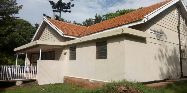 House for sale in Mbuya on 1 acre for 650,000 USD