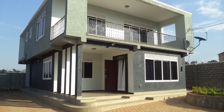 4 bedroom house for sale in Entebbe