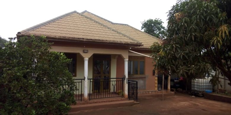 3 Bedroom house for sale in Gayaza makenke