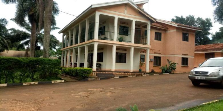 Guesthouse for sale in Kisaasi 850m