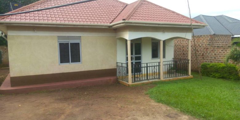 3 Bedroom house for sale in Gayaza Makenke