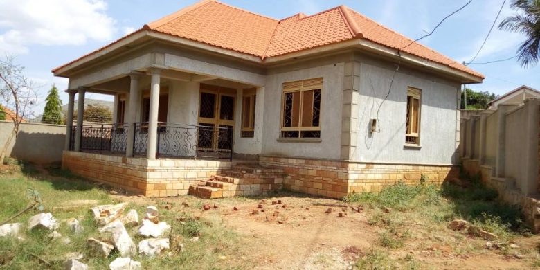House for sale in Naalya on 14 decimals 270m