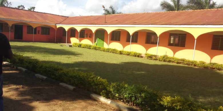 School for sale in Wakiso on 8 acres 7 billion Shillings