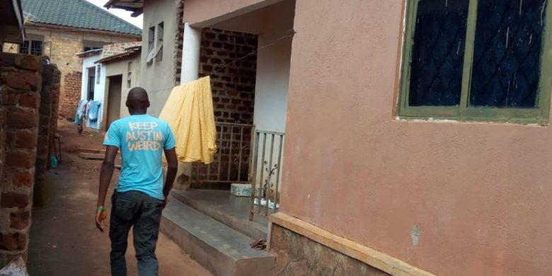 2 bedroom house with rentals for sale in Namugongo 60m