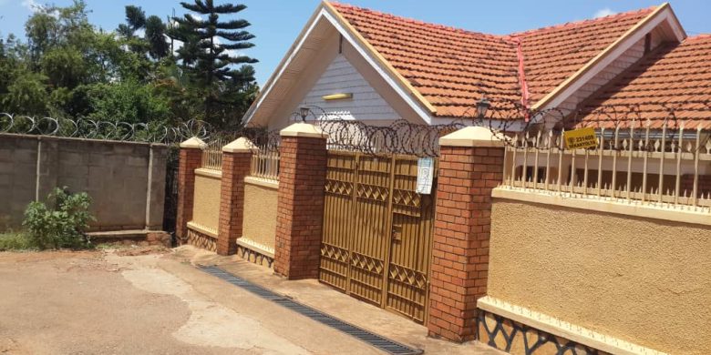 3 bedroom house for sale in Ntinda 550m