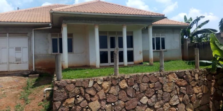 3 bedroom house for sale in Kitende 180m shillings