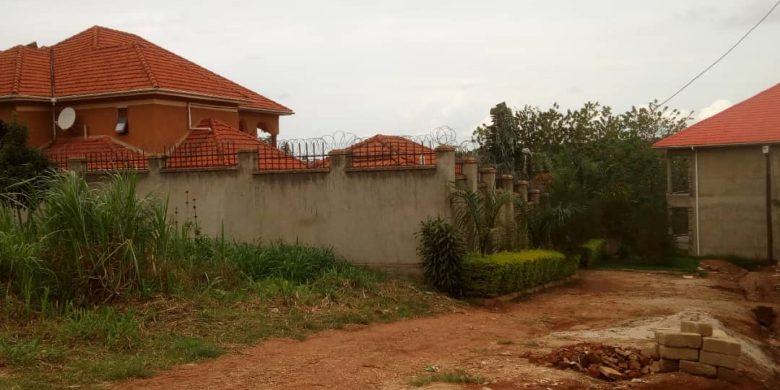 50x100ft plot of land for sale in Namugongo 80m