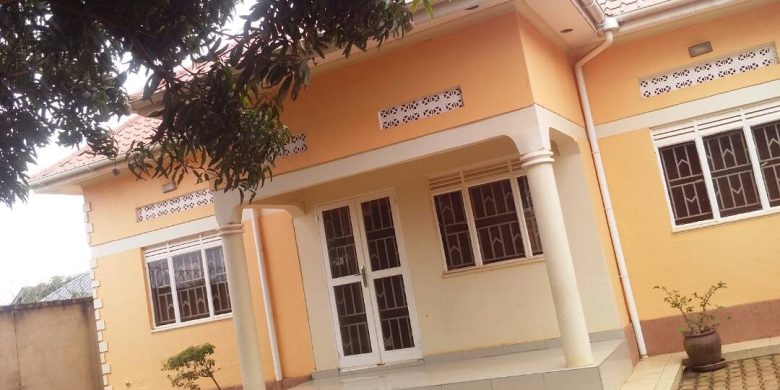 3 bedroom house for sale in Kitende 160m