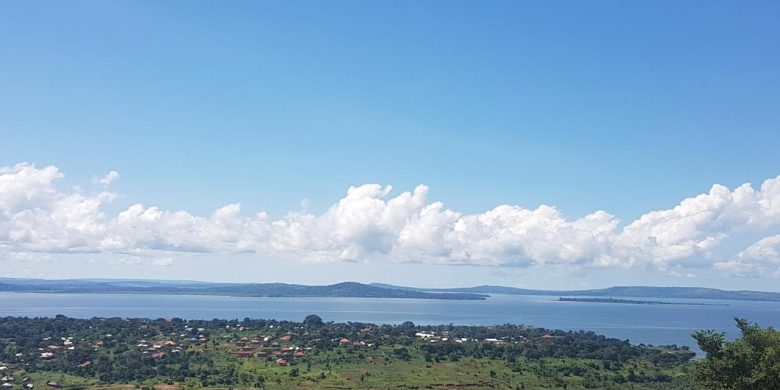 30 decimal Lake view plots of land for sale in Lubowa 270m