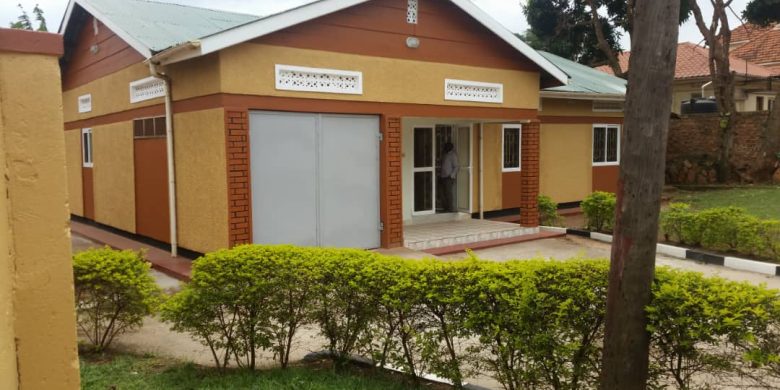 3 bedroom house for sale in Ntinda on 18 decs 600m