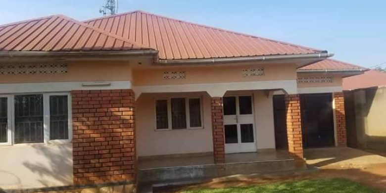 3 bedroom house for sale in Mbalwa 150m