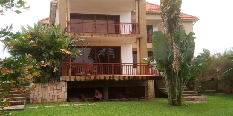 5 bedroom house for sale in Kisaasi Kulambiro 800m