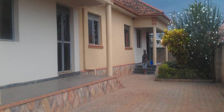 2 bedroom house for rent in Kyaliwajjala 650,000 shillings