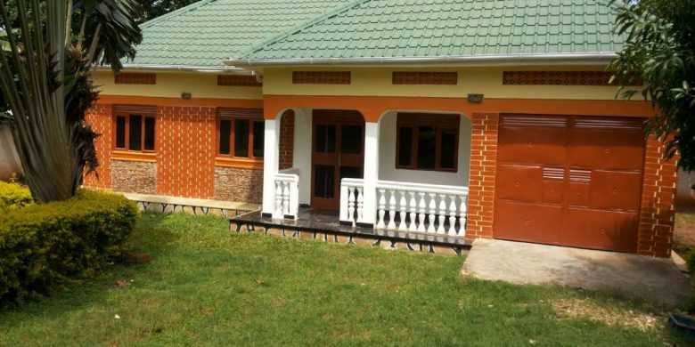 3 bedroom house for sale in Garuga 150m