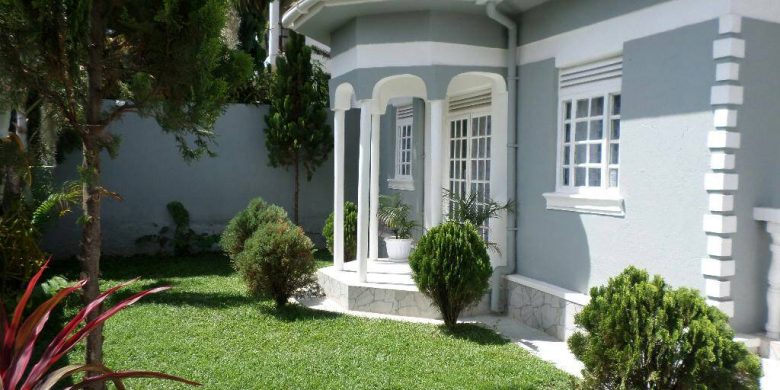 3 bedroom house for sale in Munyonyo 85m