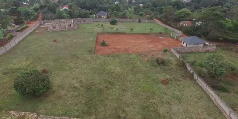 3.05 acres for sale in Entebbe near UN Base 1.5 billion shillings