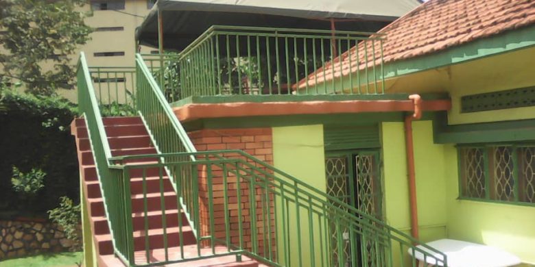 6 bedroom house for sale in Kansanga 600m
