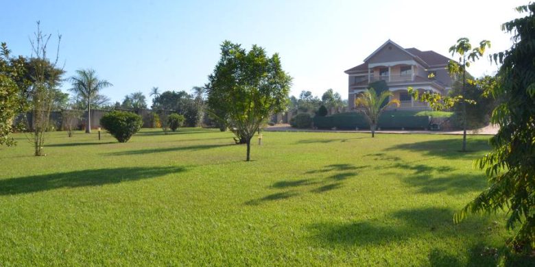 9 bedroom house for sale in Matugga on 3.4 acres 350,000 USD