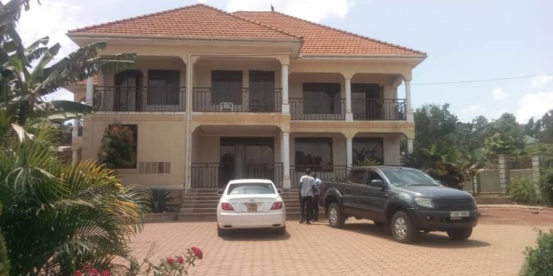 7 bedroom house for sale in Akright Entebbe 800m