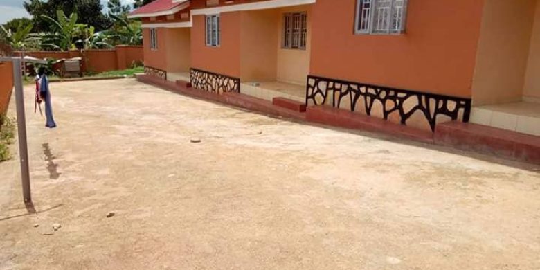 3 rental units for sale in Mbalwa Namugongo 180m