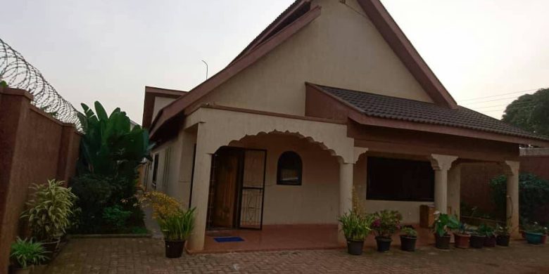 4 bedroom house for sale in Ntinda 600m