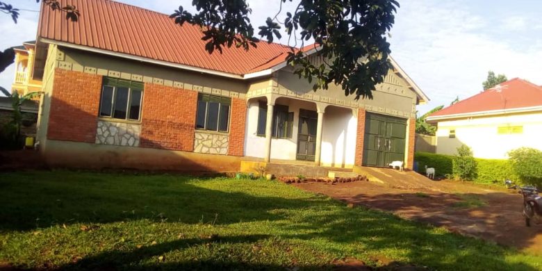 4 bedroom house for sale in Kawanda 110m