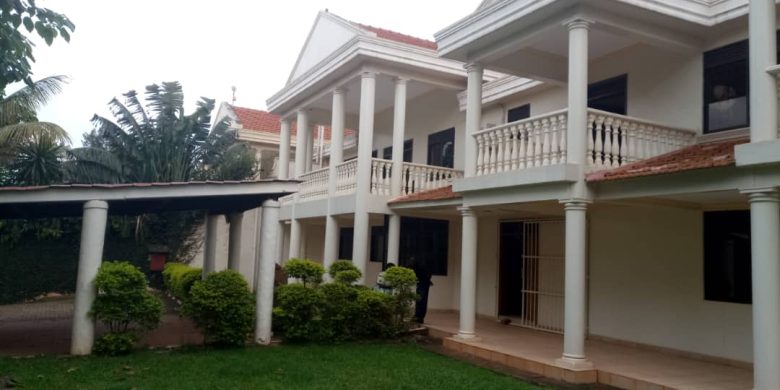 6 Bedroom house for sale in Mbuya on 40 decimals 680,000 USD
