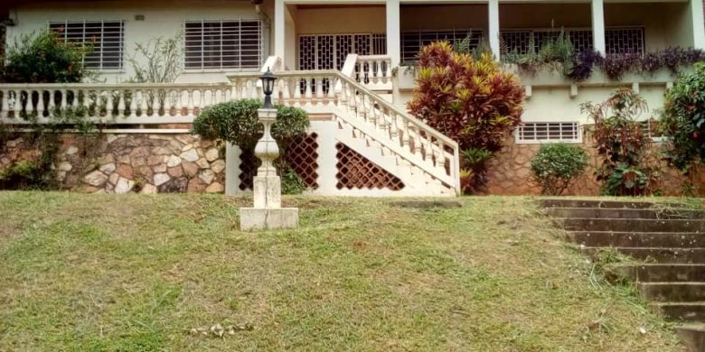 5 bedroom house ofr salei n Munyonyo 650,000 USD