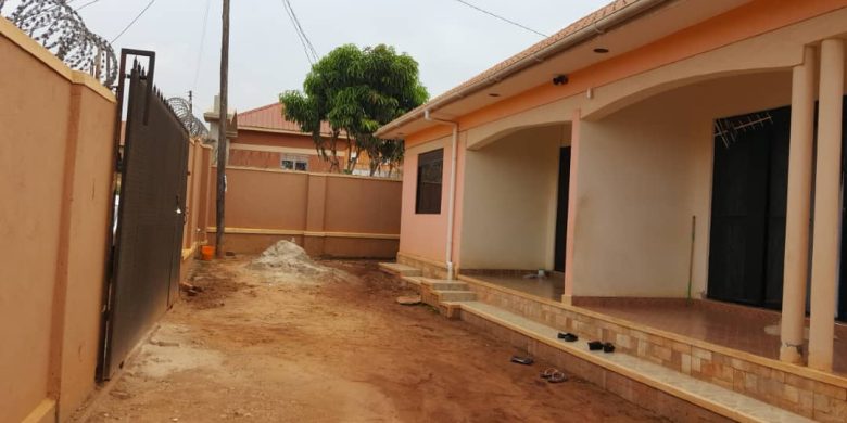 2 rental houses for sale in Najjera 250m