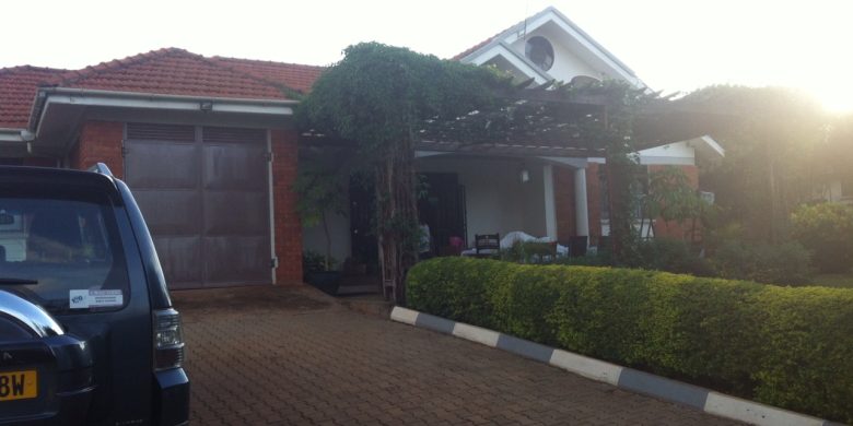 House for sale in Lubowa Kampala