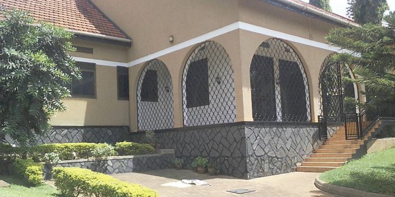 4 bedroom house for rent in Naguru