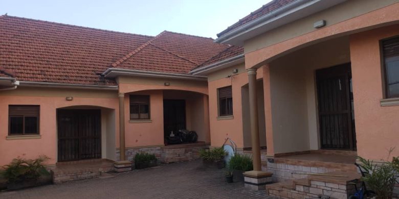 7 rental units for sale in Muyenga Bukasa 5.6m at 700m