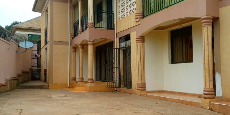 4 units apartment block for sale in Kitende 5m Monthly 650m