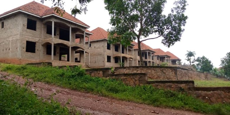 5 shell house for sale in Seguku at 1.4 billion shillings