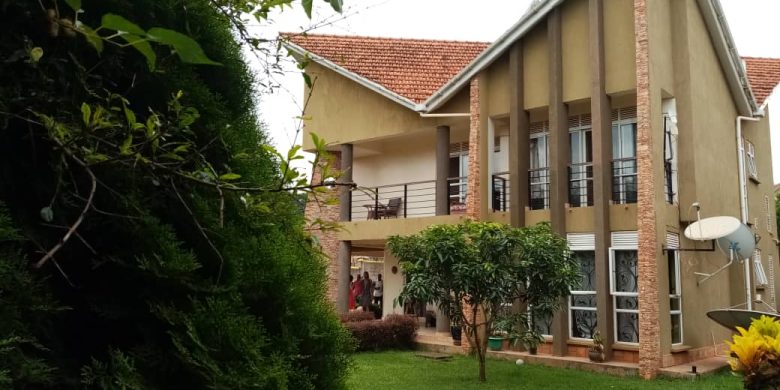 4 bedroom house for sale in Lubowa on 25 decimals at 350,000 USD