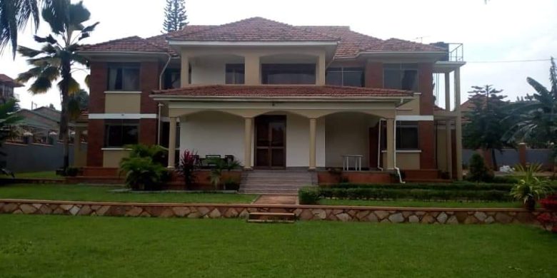 5 bedroom house for sale in Ntinda on 50 decimals at 530,000 USD